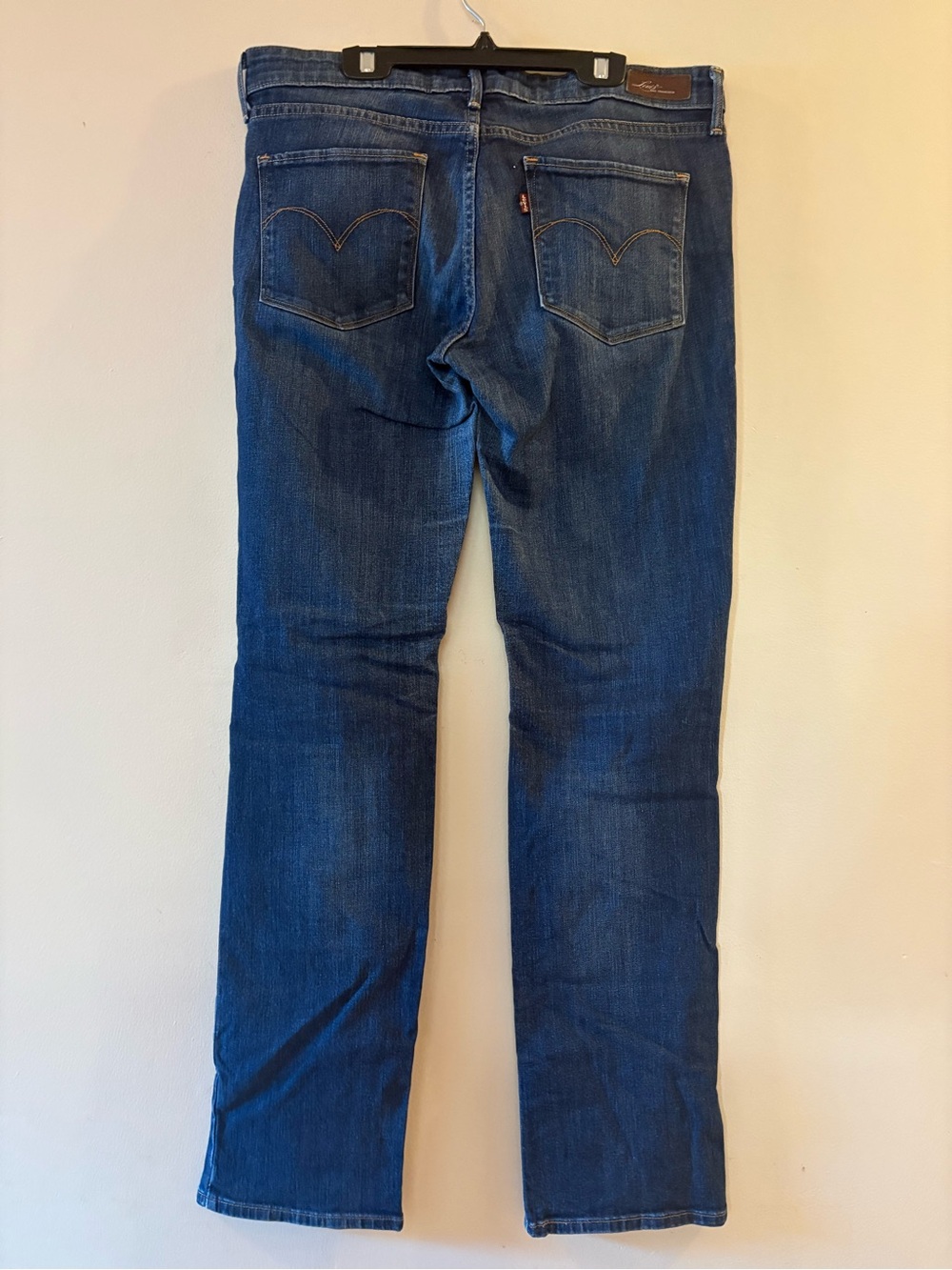 Levi's Curve ID Demi Curve Straight Leg Jeans Blue. Women’s Sz 30.